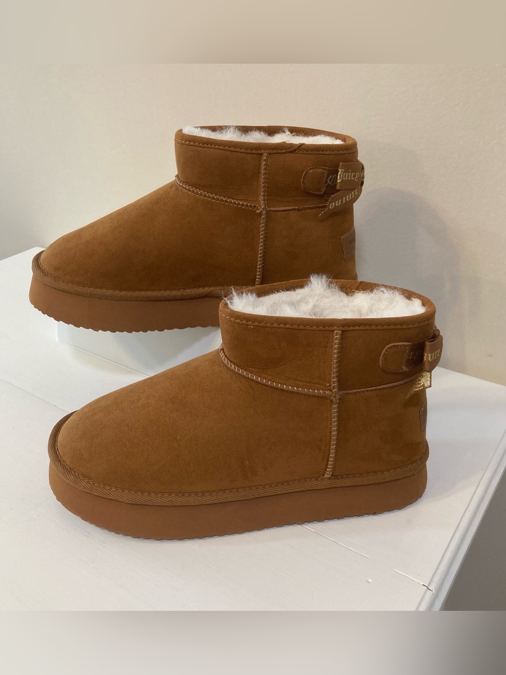 Juicy Couture Olden Ankle Boots Womens Sz 8 Cognac NEW